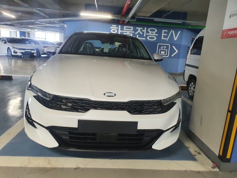 7.K5신형 풀옵션.jpg
